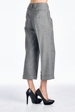 Larry Levine SPT Stretch Capris - WholesaleClothingDeals - 4